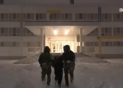 Уроженец Центральной Азии планировал поджечь новогоднюю елку в школе Адыгеи 