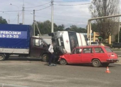 «Скорая» попала в массовое ДТП под Горячим Ключом