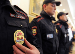 Мужчина в Краснодаре угнал машину приятеля, чтобы поехать к своей жене и поздравить ее с Новым годом 