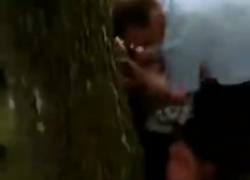 Полицейский едва не задушил коленом нарушителя карантина на Кубани