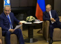 Премьер Израиля на встрече с Путиным в Сочи обсудил реконструкцию мемориала "Собибор"