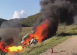 На трассе в Краснодарском крае в аварии сгорели два автомобиля: погиб мужчина