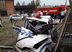 В Адыгейске автомобиль полиции во время ДТП чуть не сложился пополам