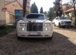Сочи вышел в лидеры по покупкам Rolls-Royce в кризис
