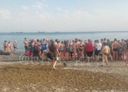  Стали известны подробности попадания молнии в мужчину во время купания в Черном море 