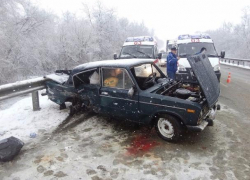 В жестком ДТП в Кавказском районе пострадали три человека