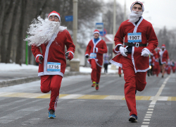  1 января по улицам Краснодара побегут Деды Морозы и другие сказочные персонажи 