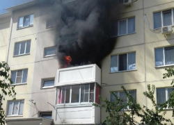 Жилая квартира на третьем этаже загорелась в Краснодаре