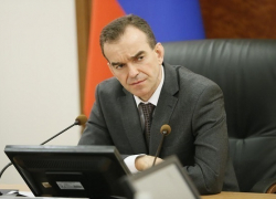 Кондратьев призвал разобраться с вырубкой деревьев на Ростовском шоссе