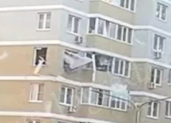 Момент взрыва в квартире Краснодара попал на видео