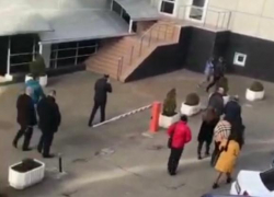 Неизвестные «заминировали» в Краснодаре все школы и больницы 