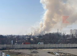 Краснодарцы сообщили о пожаре в районе авиаучилища