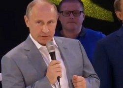 Путин: зачем люди опускаются на дно моря? 