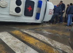 Два ребенка и пятеро взрослых пострадали в ДТП со «скорой» в Краснодаре 