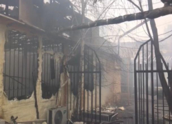 Крупный пожар вспыхнул в центре Краснодара 