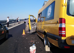 Водитель микроавтобуса из Краснодара, попавшего в ДТП, мог работать нелегально