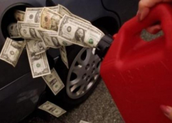 Эксперты показали на сколько дороже бензин в Краснодарском крае