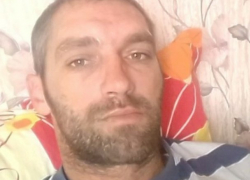  В Краснодаре пропал мужчина с татуировкой скорпиона 
