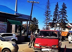  Автоледи на иномарке протаранила фургон на кубанской трассе