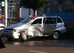 В Краснодаре столкнулось два автомобиля