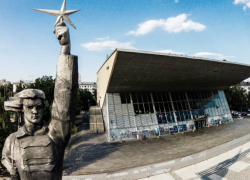 Реконструкция знакового кинотеатра «Аврора» в Краснодаре находится под угрозой из-за «плохого» подрядчика