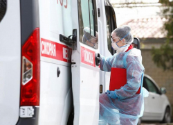 Заболели ковидом-198, скончались – 19: посадят ли кубанцев на карантин?