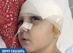 11-летний ребенок с пластиной в черепе два года пытается встать на ноги после ДТП под Краснодаром