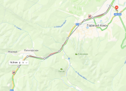 Гигантская многокилометровая пробка образовалась на трассе М-4 «Дон» в Горячем Ключе после массовой аварии