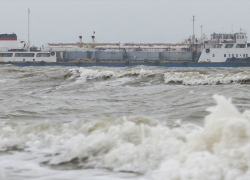 "Ура, заработало!" - кубанские автомобилисты снова могут воспользоваться Керченской переправой