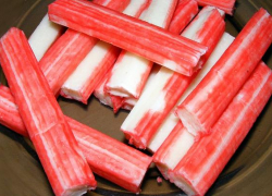 Шок: мясо краба нашли в крабовых палочках, продающихся в Краснодарском крае