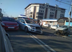 Сотрудники ДПС попали в аварию в Краснодаре