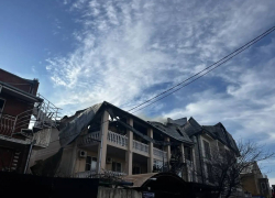 Частные дома вспыхнули в городе-курорте на Кубани