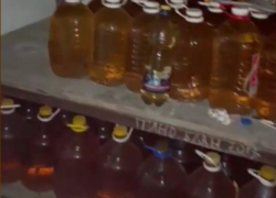 Под Анапой полицейские накрыли незаконный цех по производству вина