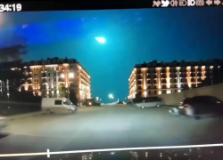 Метеорит разрушился в небе над Краснодарским краем 