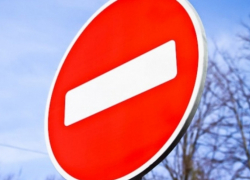 На улице Октябрьской продлили ограничения движения автомобилей