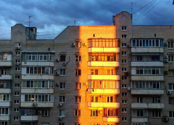 Молодая краснодарка выпала из окна многоэтажки