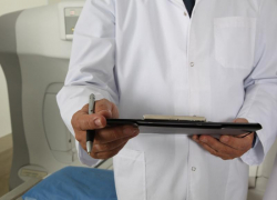 Пациент с коронавирусом заразил хирурга краевой больницы в Краснодаре