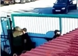 Стрелявшему в людей во время рейдерского захвата завода «Кубанские деликатесы» охраннику дали 1 год