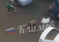 Разборки со стрельбой в поселке Краснодара попали на видео