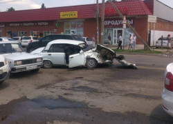  В Краснодаре в ДТП водитель «семерки» пробил головой лобовое стекло