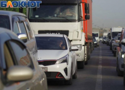 Грузовикам запретят ездить по М-4 «Дон» днём в выходные и праздники