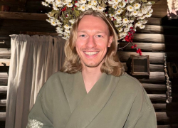 Экс-вратарь «Краснодара» поел раков и подышал над хреном в бане