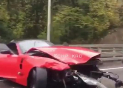 По дороге на Красную Поляну разбился дорогой автомобиль