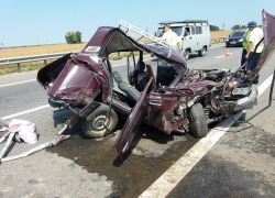 Два человека чудом выжили в жуткой аварии в Кореновском районе 