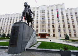 На Кубани чиновники сэкономили на больницах и школах