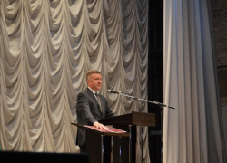 Сергей Лесь официально заступил на пост главы Крымского района