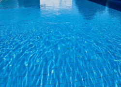 Мама заразившейся грибком в бассейне девочки из Краснодара достучалась до Бастрыкина