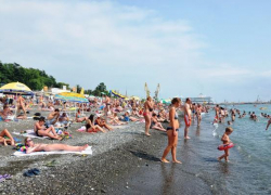 Сервис и безопасность на пляжах Лазаревского не выдерживают критики