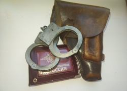 Возле банка в Краснодаре грабитель с ножом отобрал у женщины 2,7 млн