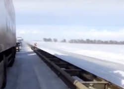 Под Армавиром водители попали в снежный плен 